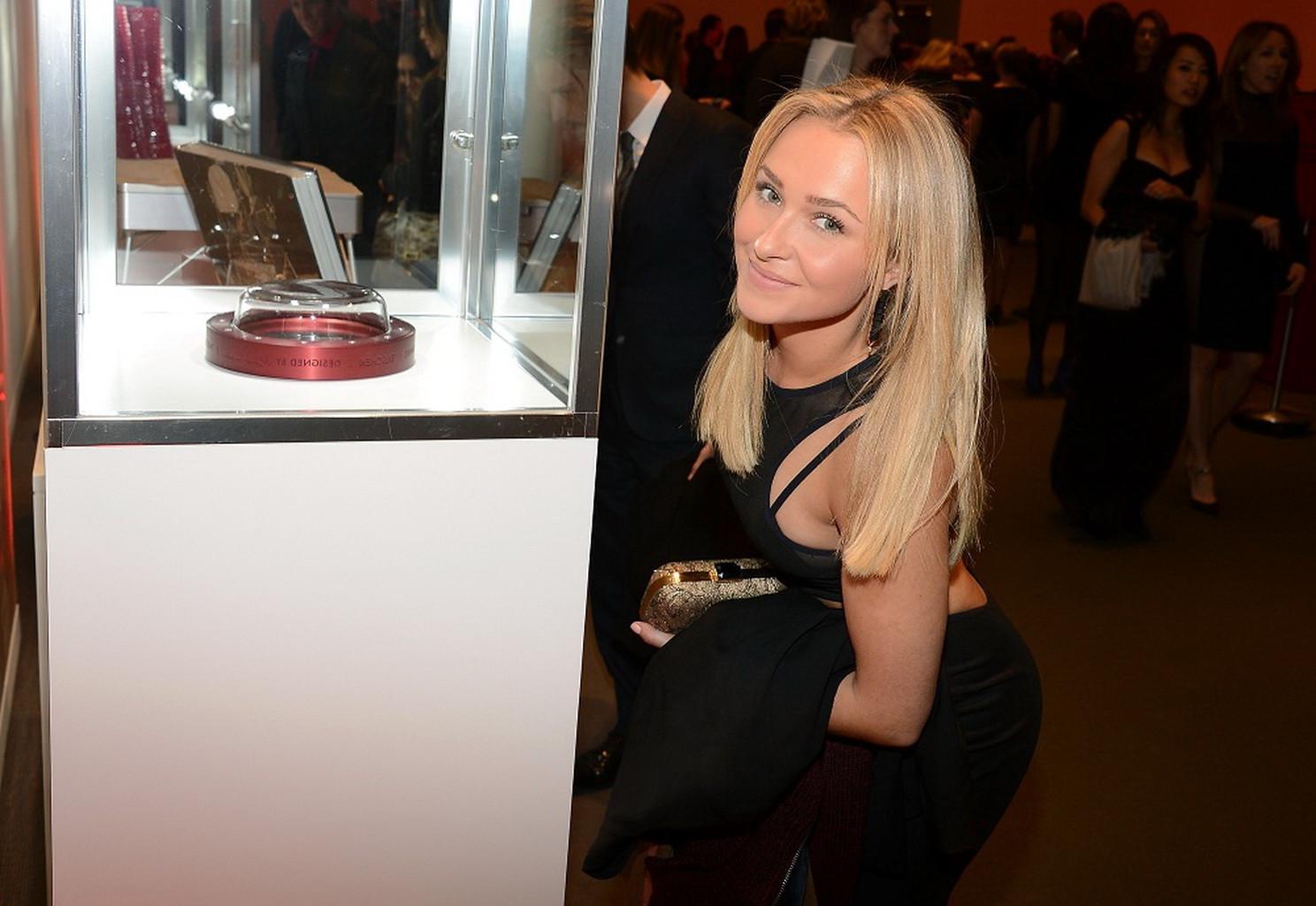 16P Hayden Panettiere braless wearing a partially see through dress for Jony And Mar