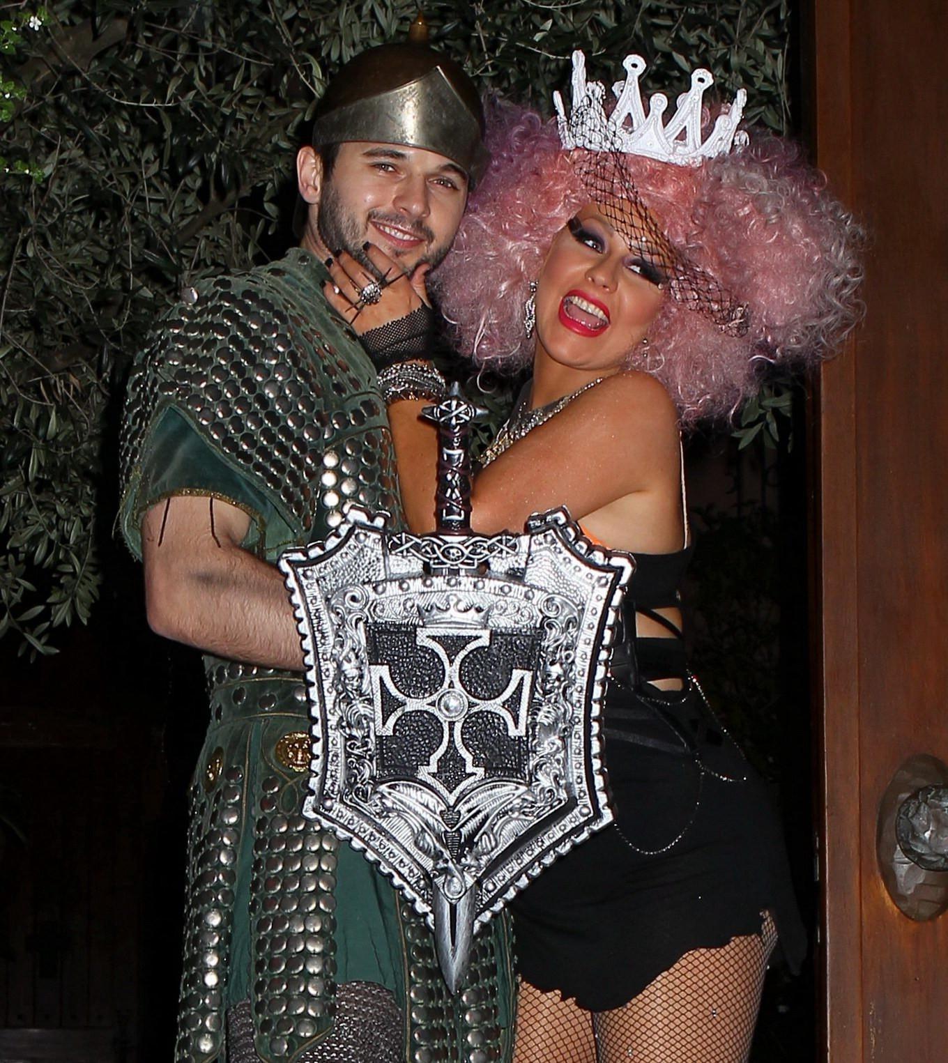 10P Christina Aguilera in fishnets  fuckme boots hosting a Halloween party at her ho