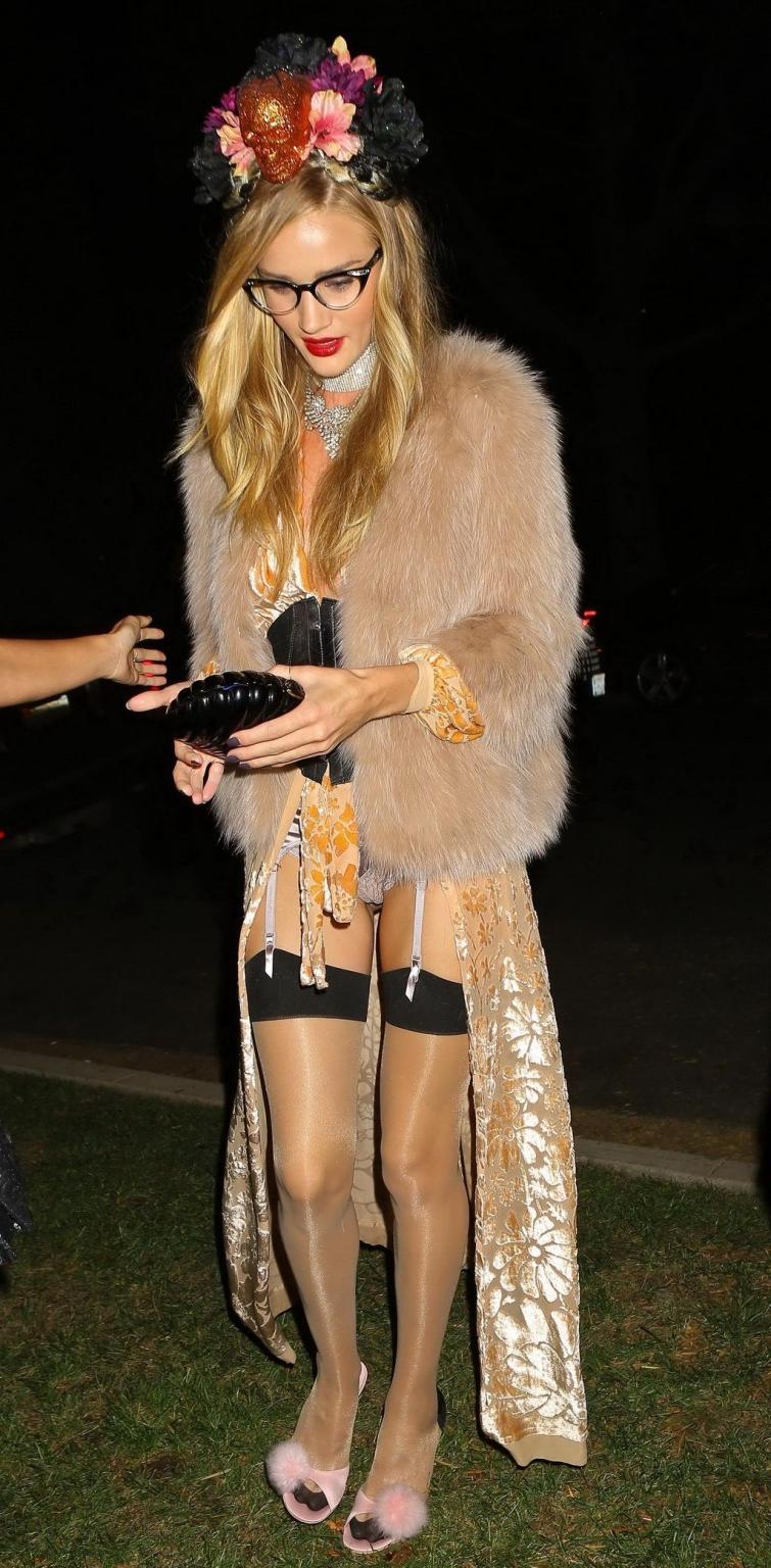 10P Rosie Huntington Whiteley wearing hot lingerie and stockings at Halloween party 