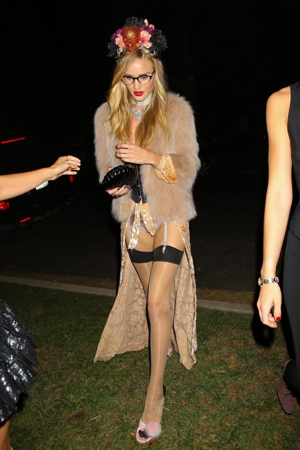 10P Rosie Huntington Whiteley wearing hot lingerie and stockings at Halloween party 