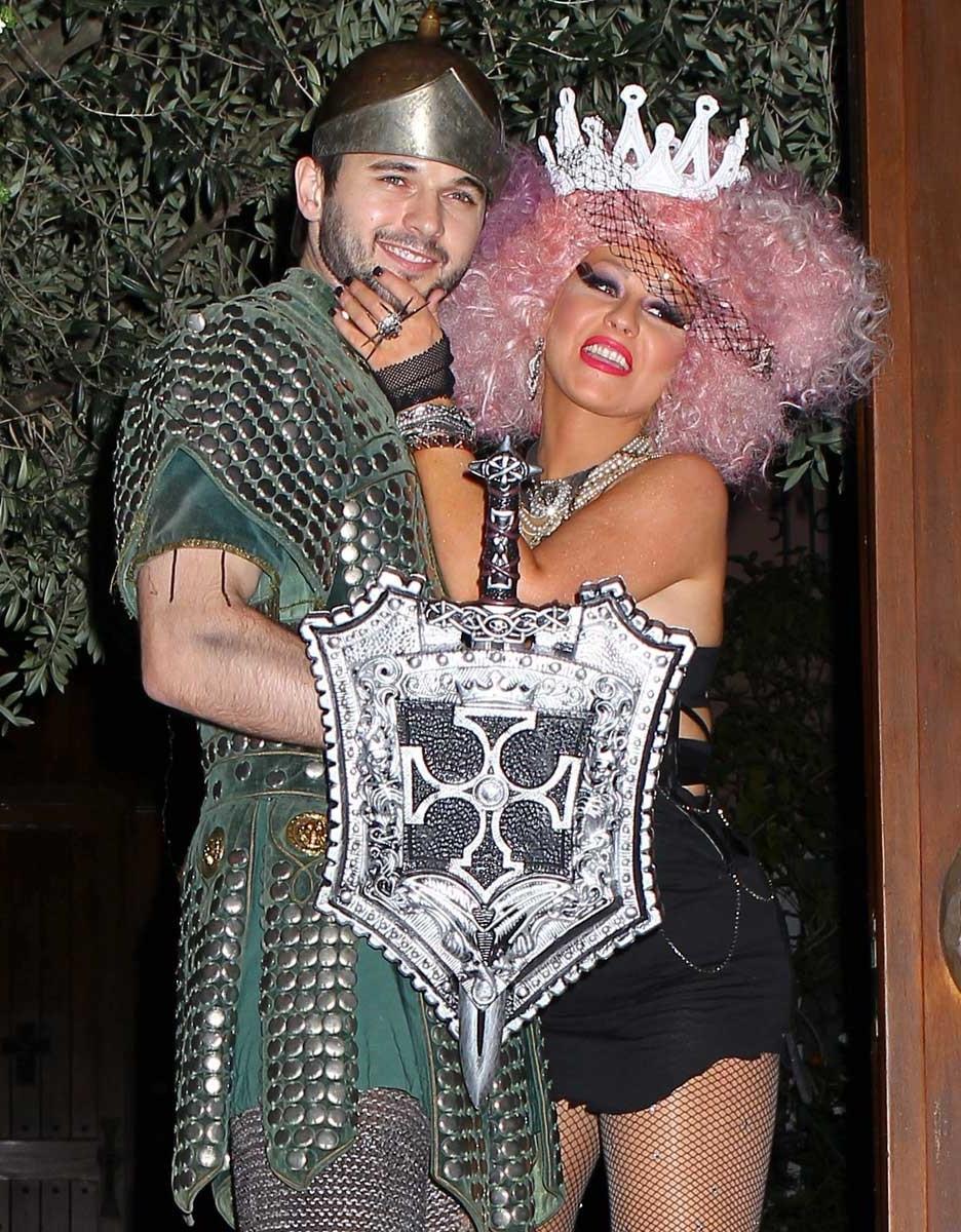 15P Christina Aguilera halloween party at her home