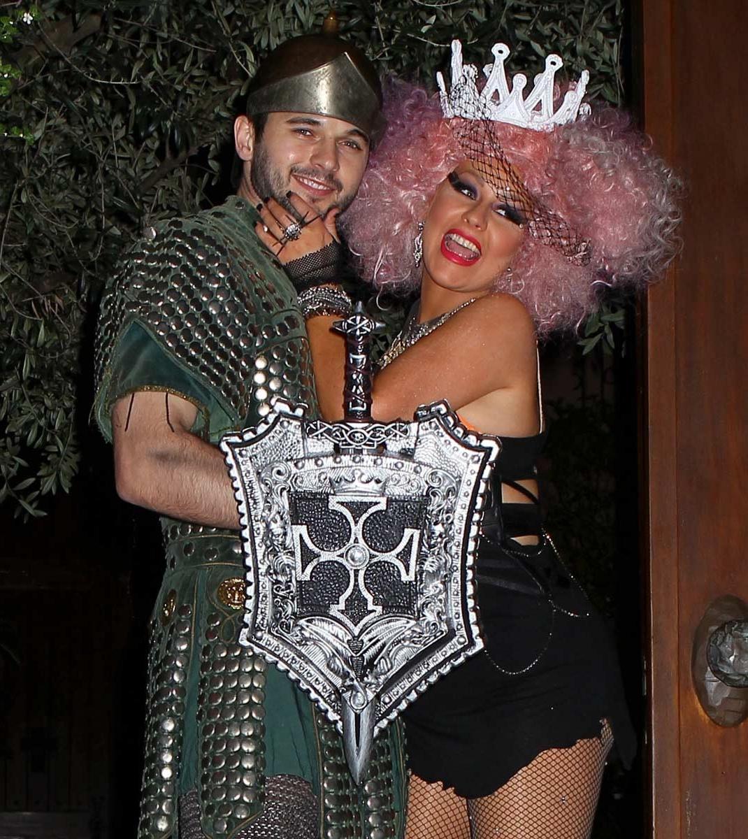 15P Christina Aguilera halloween party at her home