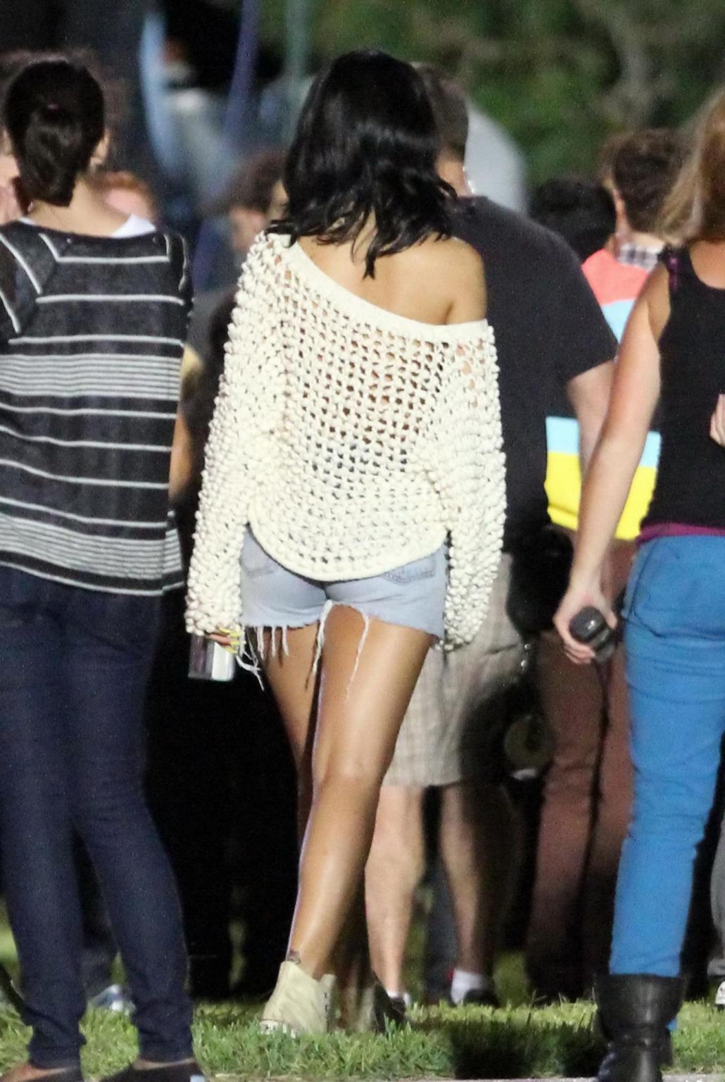 10P Rihanna wearing see through tube top out in New York City