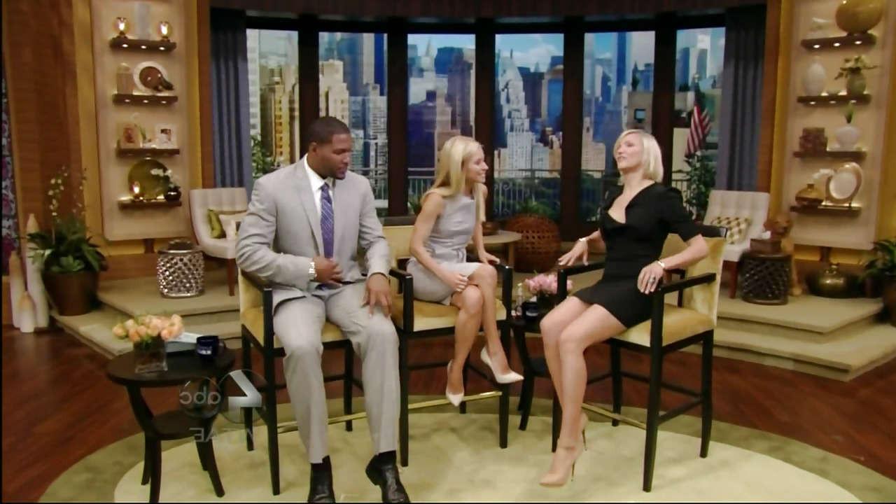10P Cameron Diaz exposing her tits in see thru dress and legs in mini skirt