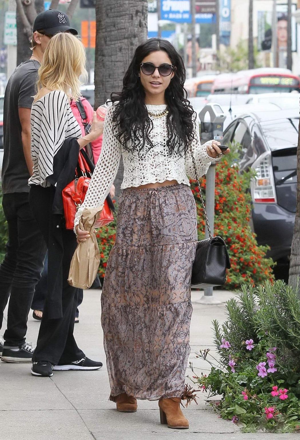 10P Vanessa Hudgens see through to bra out in Studio City