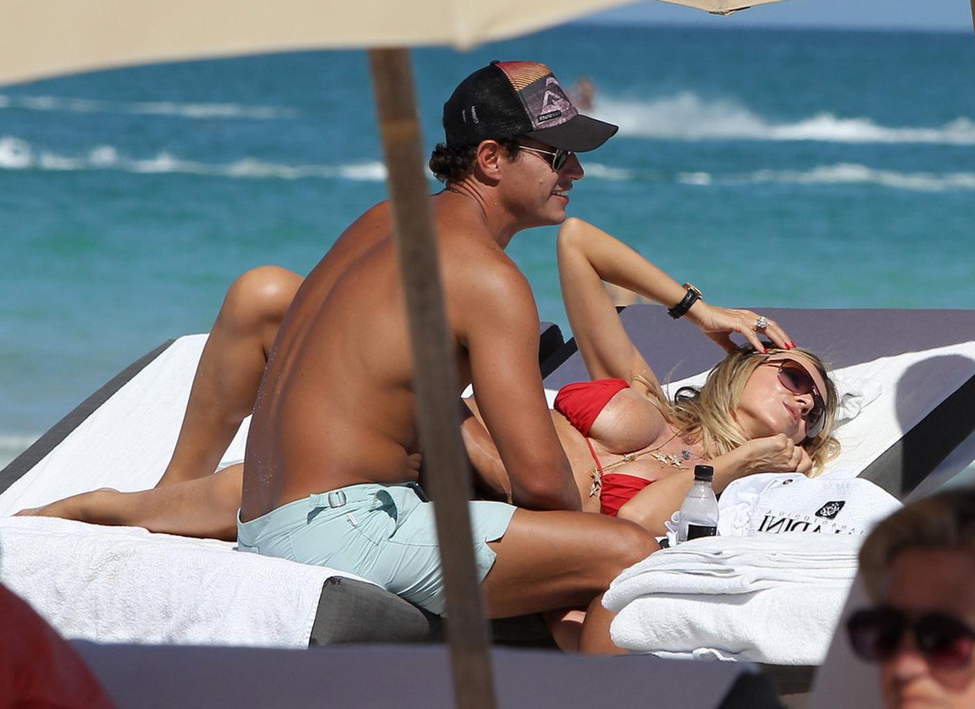 16P Rita Rusic nipple slip on a beach in Miami, Florida