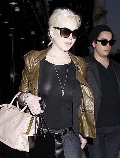 16P Lindsay Lohan very sexy and hot see thru paparazzi photos