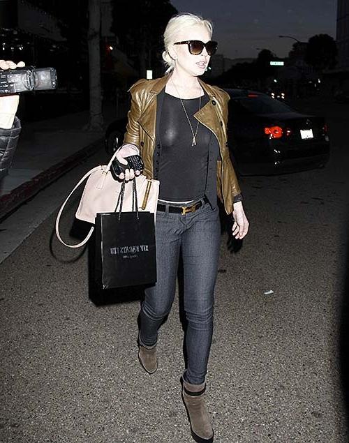 16P Lindsay Lohan very sexy and hot see thru paparazzi photos