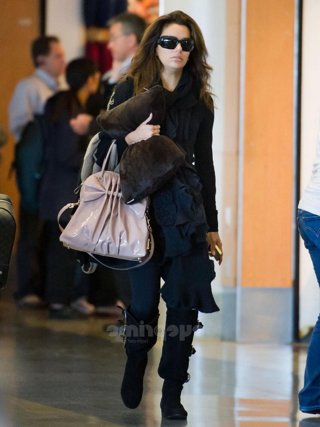 16P Eva Longoria showing off her ass in see through tights at LAX Airport