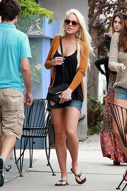16P Lindsay Lohan sexy and hot see thru and hard nipples paparazzi shots