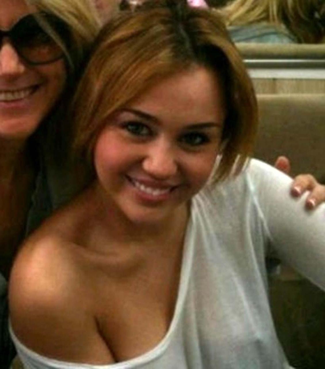 16P Miley Cyrus fucking sexy and hot see thru and side boob photos