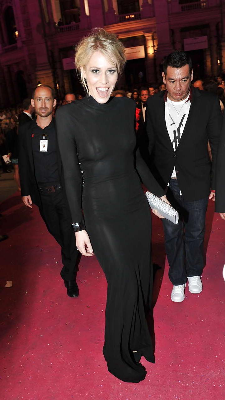 16P Natasha Bedingfield exposing her nice boobs in see thru dress