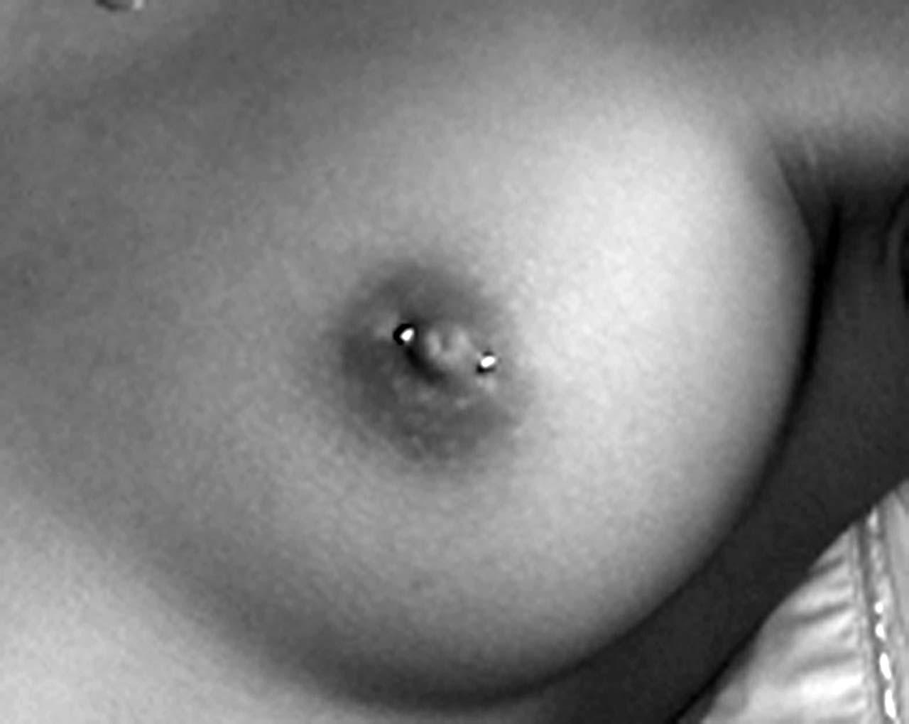 16P Cassie Ventura exposing huge boobs on her new leaked photos