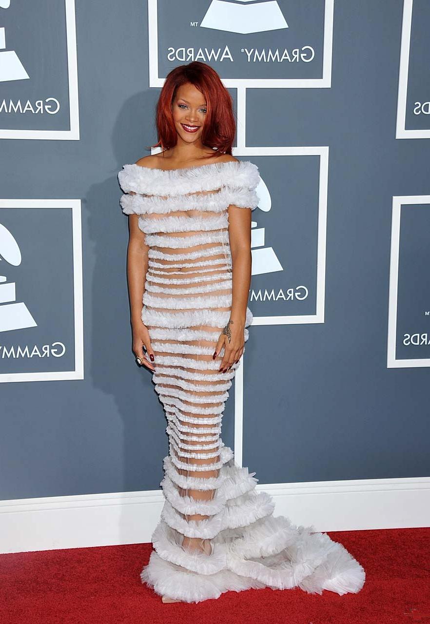 10P Rihanna exposing her boobs and see thru panties in see thru dress paparazzi pict