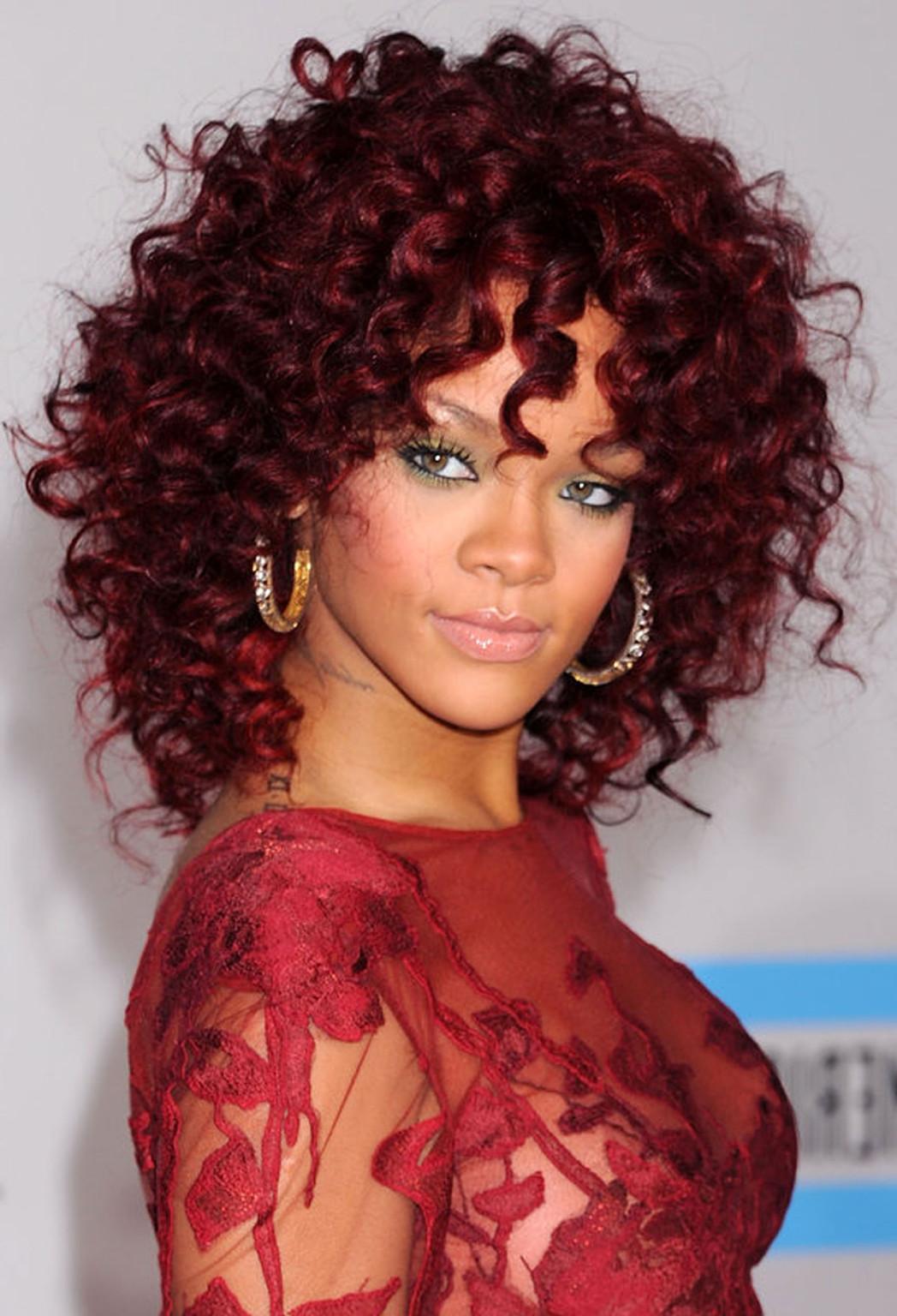 16P Rihanna exposing her fucking sexy body and nice legs in see thru dress