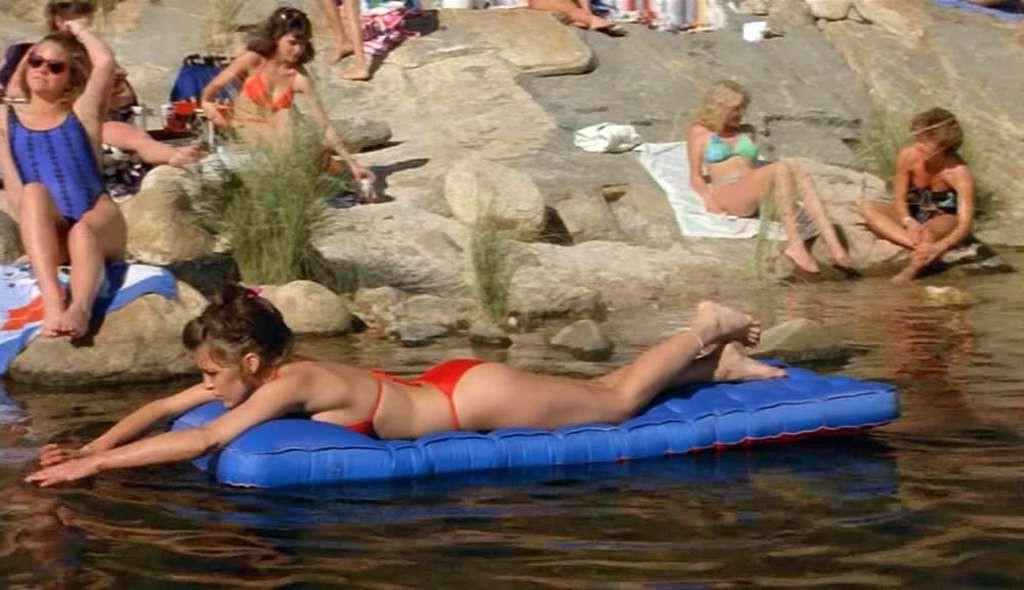 10P Sherilyn Fenn exposing her huge boobs and fucking hard with guy in movie
