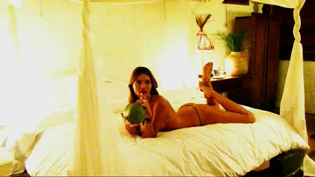 16P Miranda Kerr sexy and hot topless and see thru photos