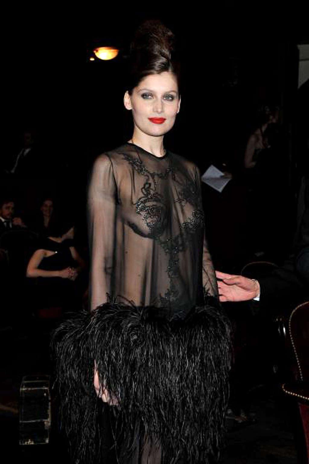 16P Laetitia Casta very sexy and hot see thru paparazzi photos