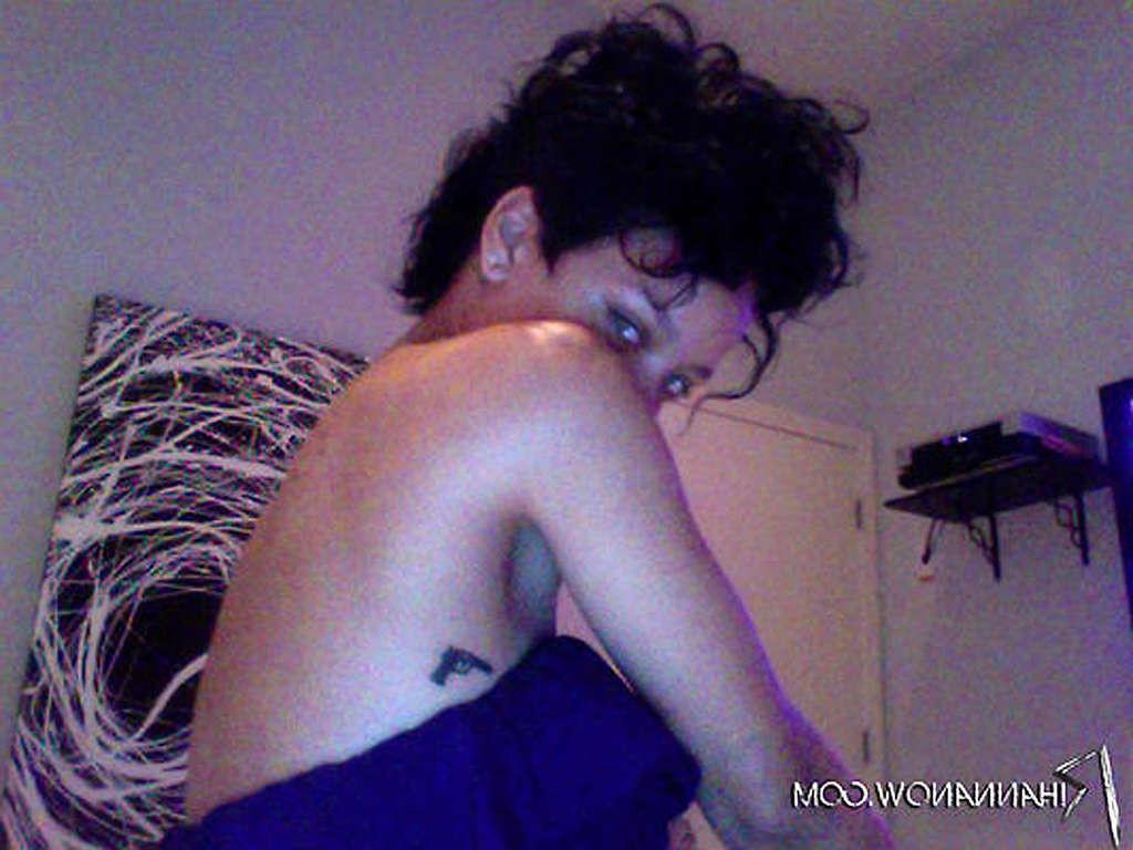 12P Rihanna looking sexy in personal pictures and exposing tits in see thru