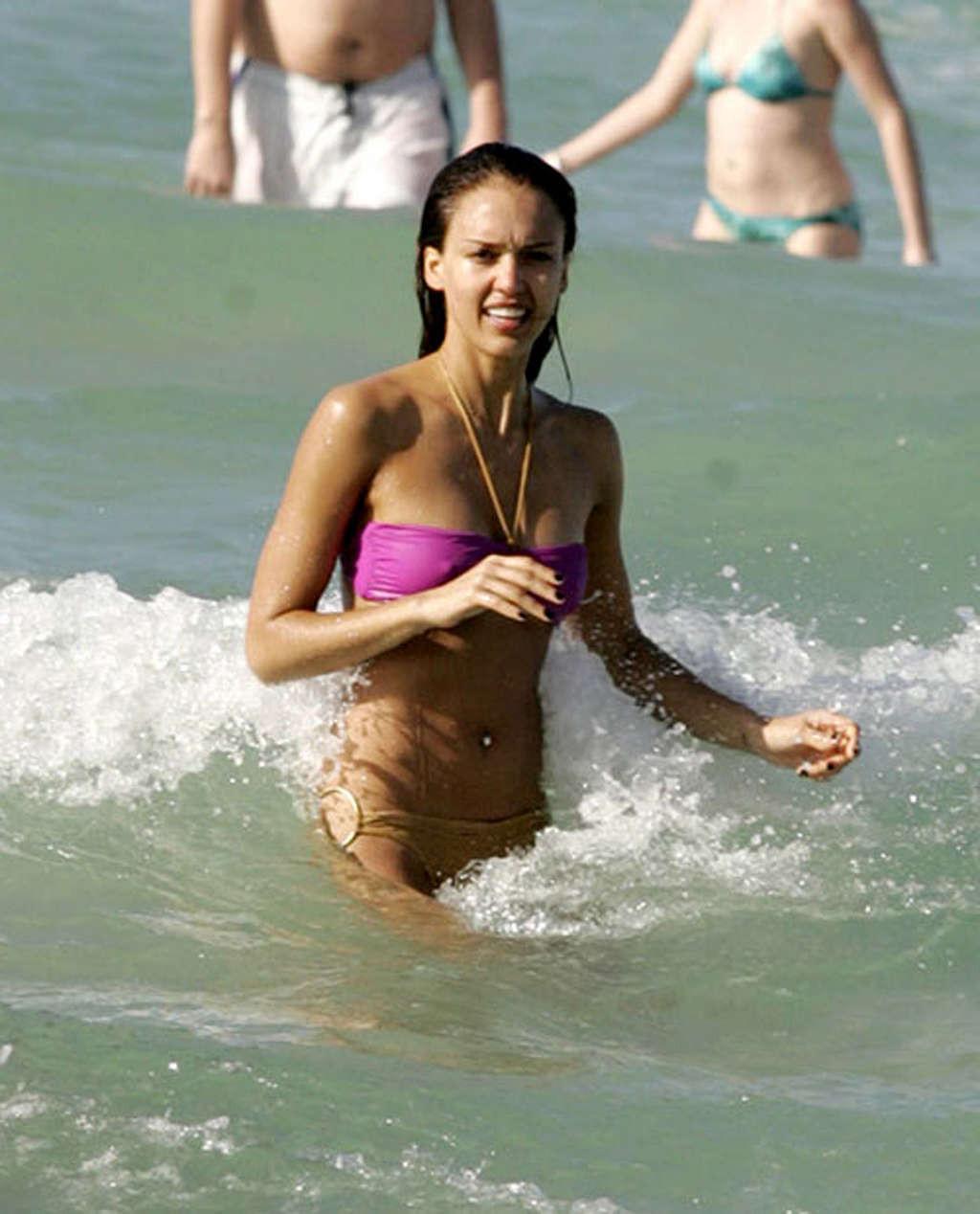 16P Jessica Alba exposing her nice big tits in see thru dress paparazzi pictures