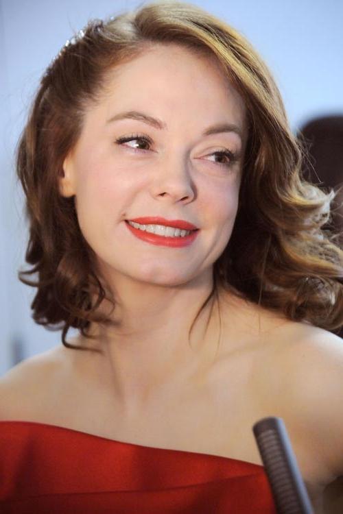 15P Rose McGowan naughty see through tiny tits