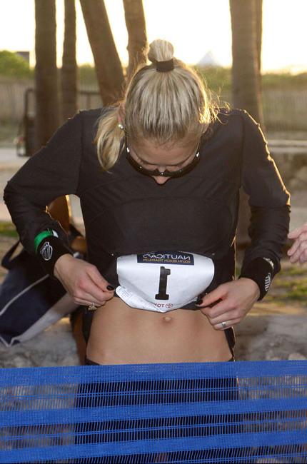 15P Anna Kournikova tattoo on her back and her ass