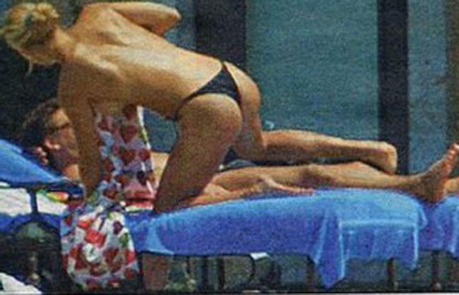 15P Celebrity Anna Kournikova perfect round ass and nude tits