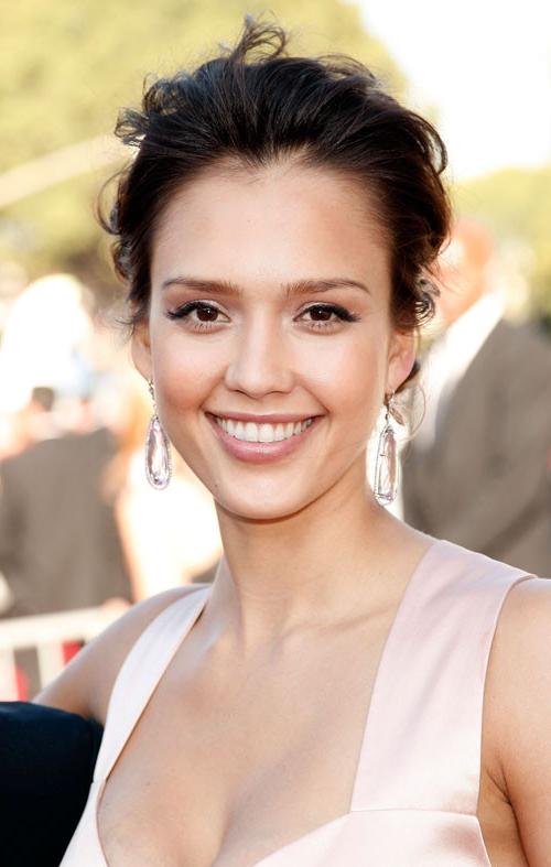 16P Jessica Alba showing her nice big tits in see thru dress