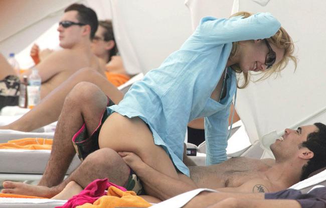 15P Jessica Alba see thru and having fun on the beach