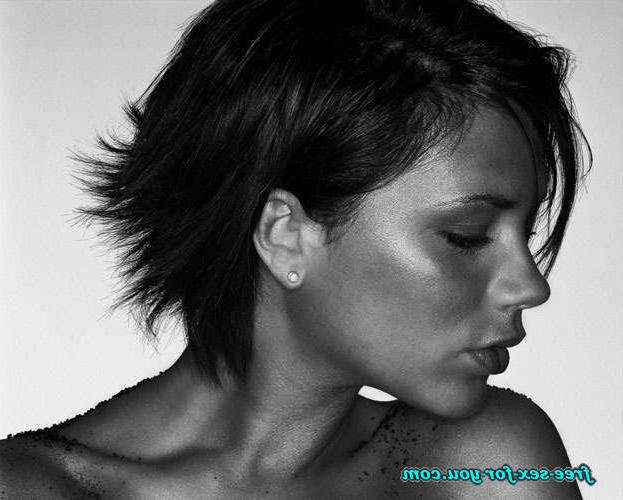 16P Victoria Beckham showing tits in see thru and posing sexy