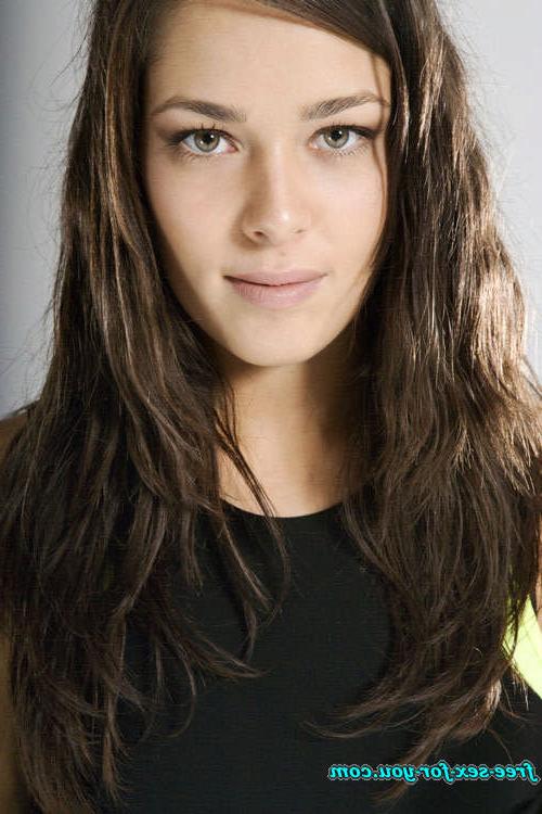 16P Ana Ivanovic almost downblouse on court paparazzi pictures