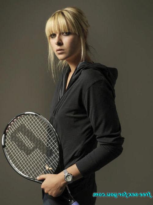 16P Maria Sharapova upskirt and downblouse paparazzi pictures