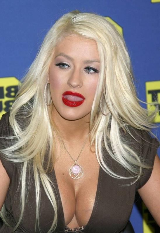 16P christina aguilera topless and see through nipples