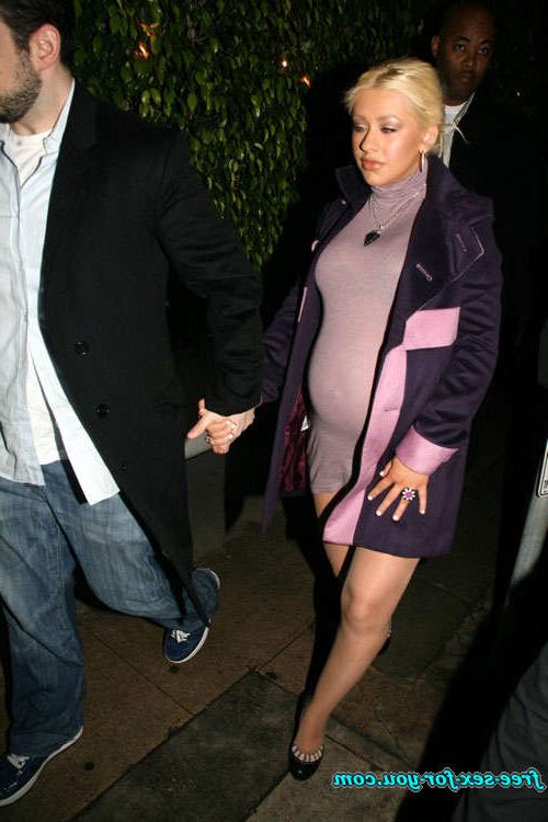 16P Christina Aguilera showing her ass in pool and see thru dress