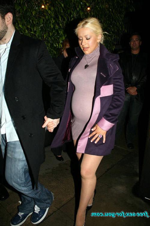 16P Christina Aguilera showing her ass in pool and see thru dress