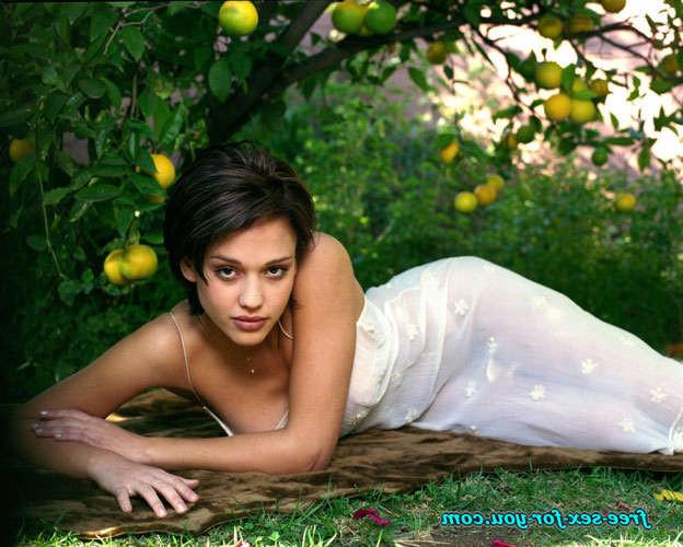 16P Jessica Alba fucking in water and see thru dress pictures