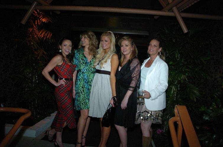 16P Paris Hilton flashing pussy and see thru dress
