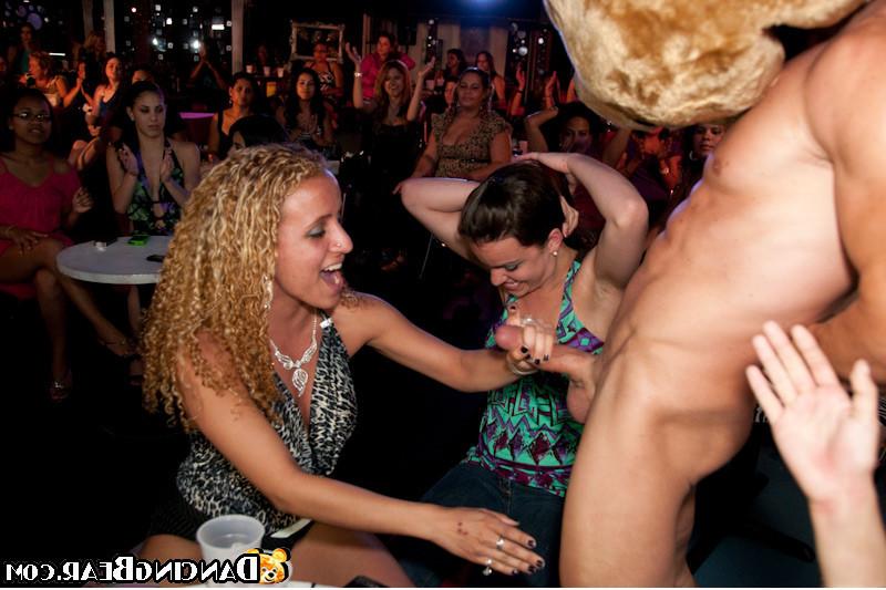 15P Horny sluts sucking the hell out of an enormous cock at a party