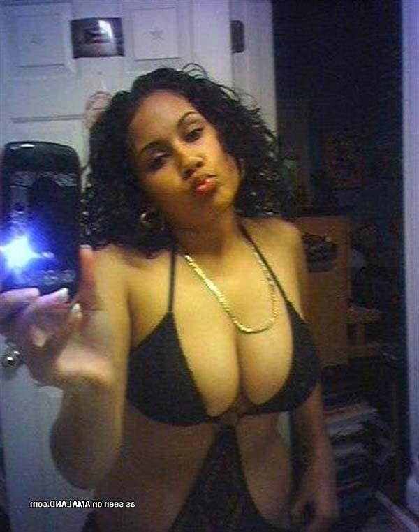 12P Delicious black busty amateur babes posing