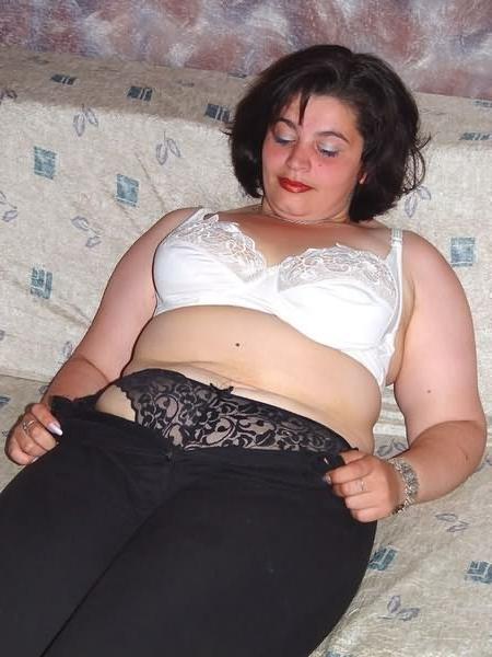 17P Shy happy plumper posing