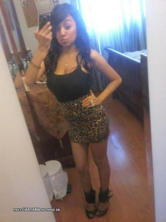14P Compilation of an amateur petite chick in various outfits
