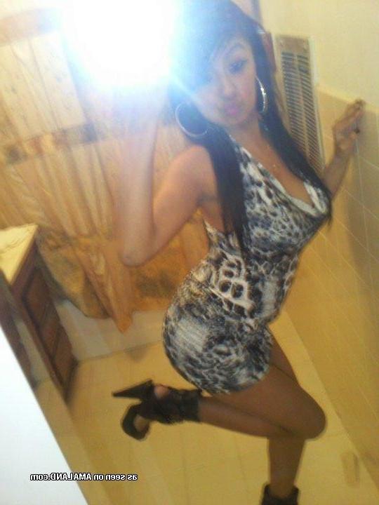 14P Compilation of an amateur petite chick in various outfits
