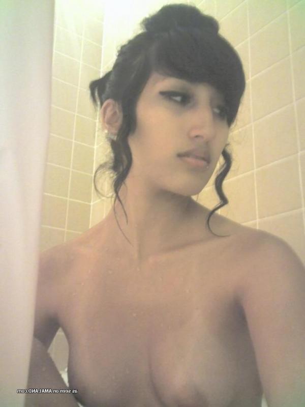 9P Compilation of a naughty chick stripping naked and spreading