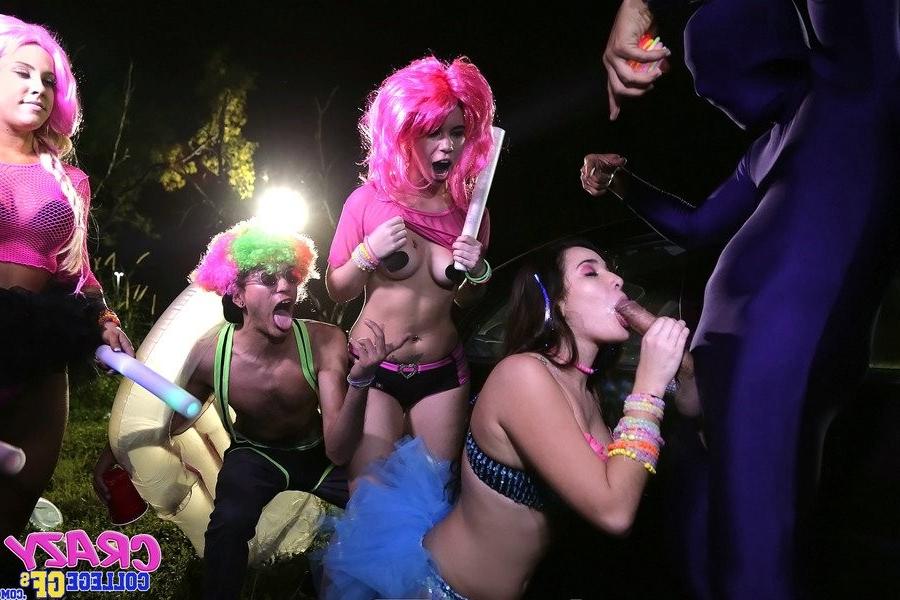 12P Crazy college gfs fucking at Halloween sex party