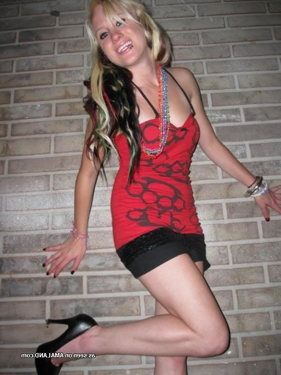 13P Compilation of an amateur punk chick posing for the cam