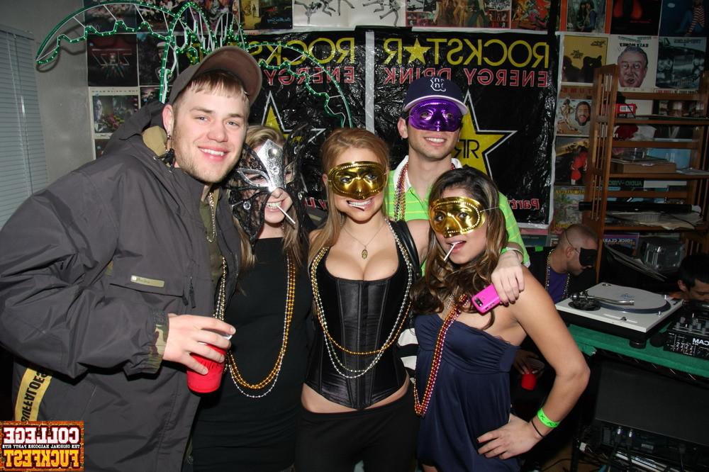 12P Naughty and wild teen sluts are enjoying the mardi gras party
