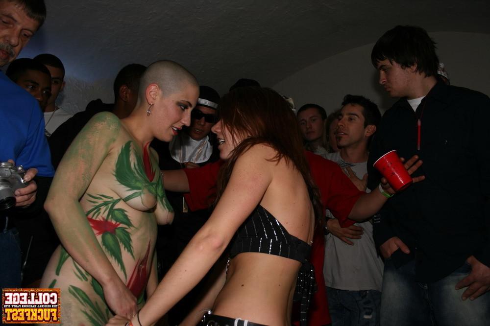 12P Horny drunk lesbo starts making out with all the girls at the party