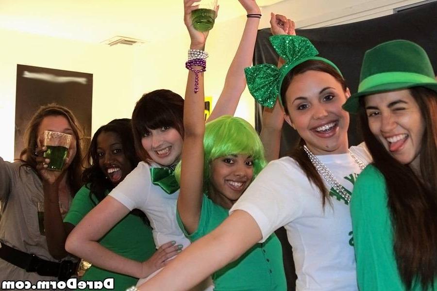 15P Naughty college chicks got fucked in their dorm party