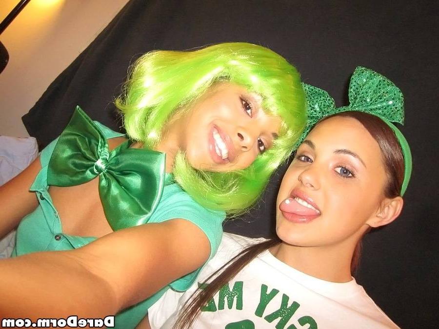 15P Naughty college chicks got fucked in their dorm party