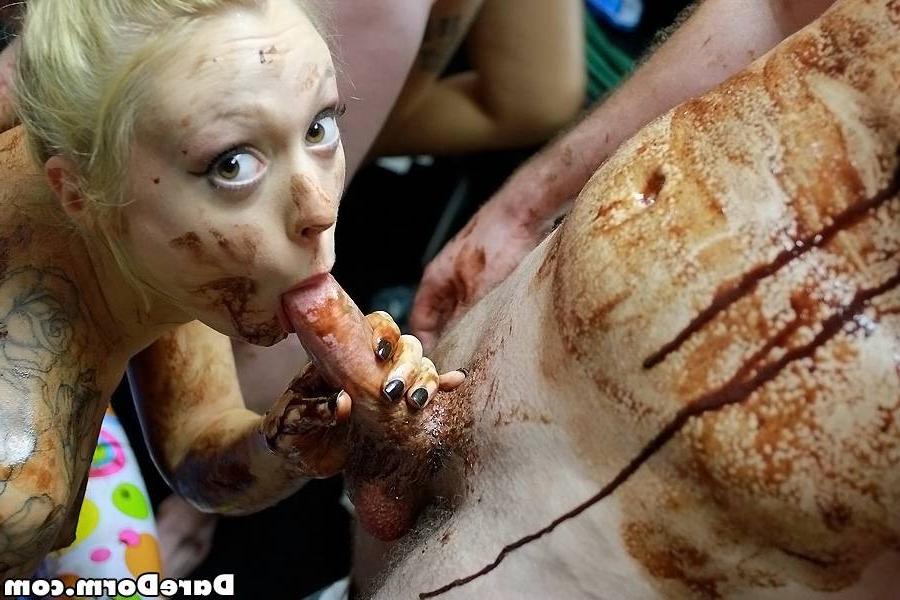 15P Naughty college girls are fucking in their dorm party